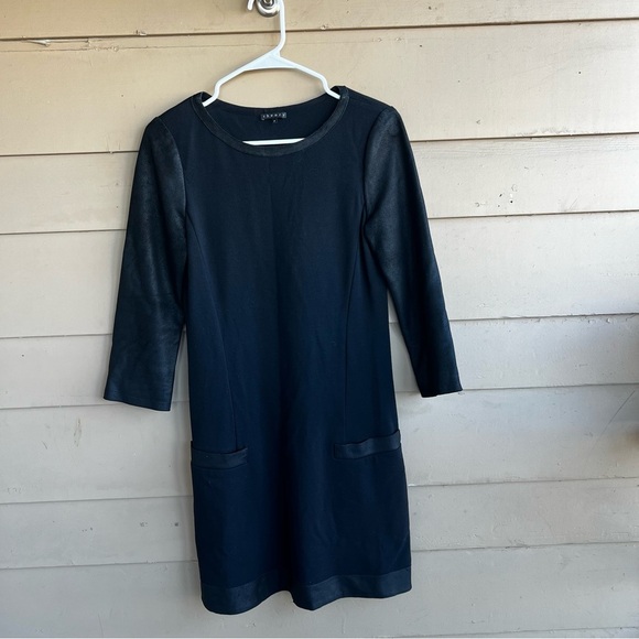 Theory Black Long Sleeve Dress - Women's Size XS Modest Contemporary Office - Picture 1 of 4